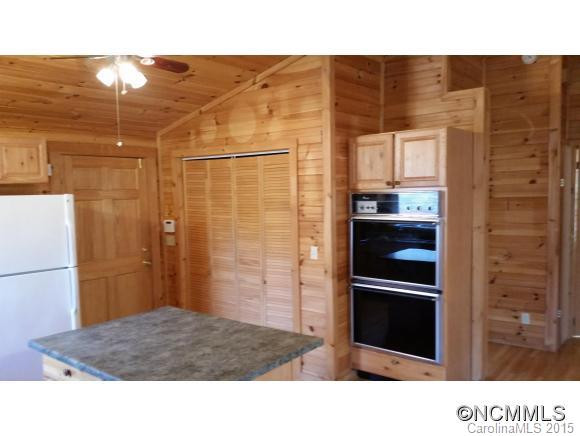1044 Bee Tree Rd - Photo 5