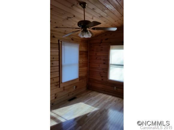 1044 Bee Tree Rd - Photo 6