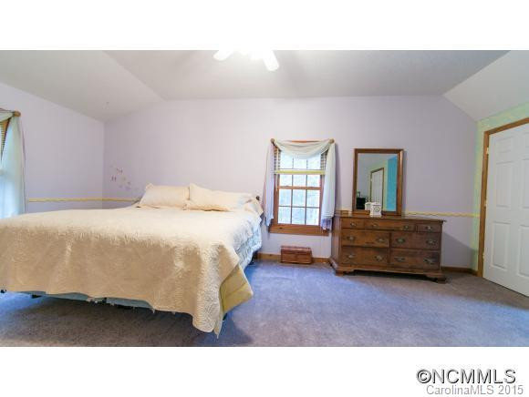 220 Acorn Lane - Photo 13