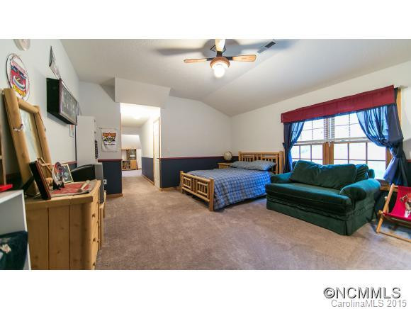 220 Acorn Lane - Photo 15