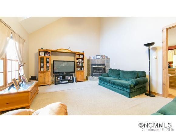 220 Acorn Lane - Photo 3