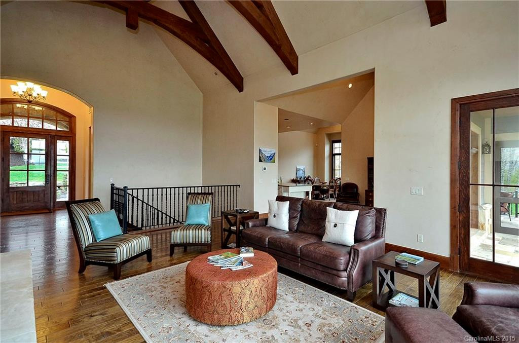 572 Walnut Valley Parkway - Photo 5