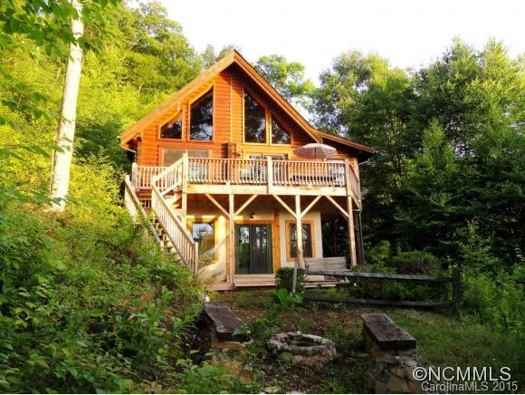302 BRIDLE DRIVE