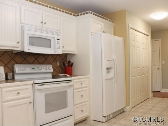 177 MANDY LANE - Photo 3