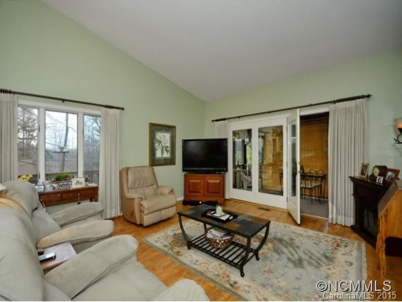 102 N. SCARLET OAK LANE - Photo 2