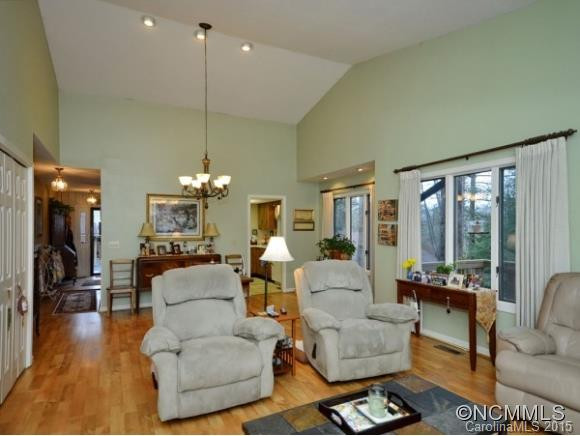102 N. SCARLET OAK LANE - Photo 3