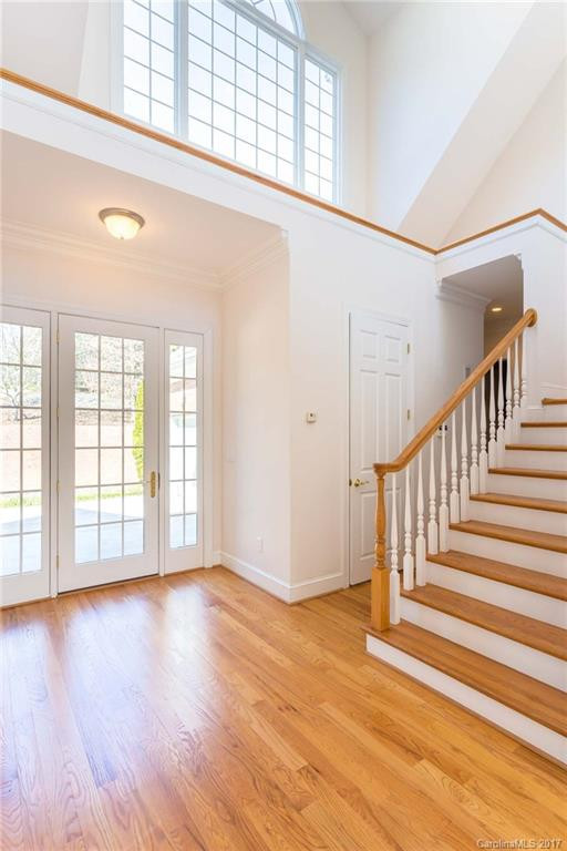 1846 Southpointe Dr - Photo 2