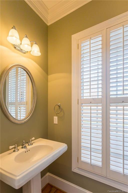 1846 Southpointe Dr - Photo 11