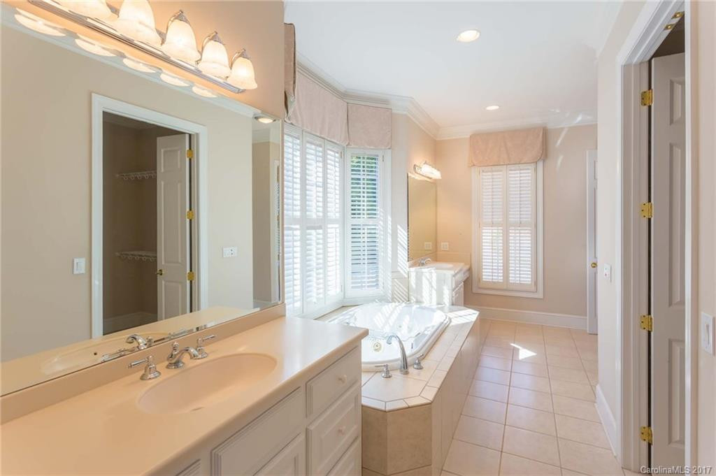 1846 Southpointe Dr - Photo 13