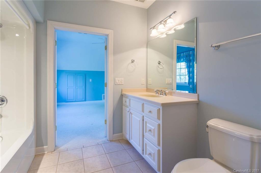 1846 Southpointe Dr - Photo 17