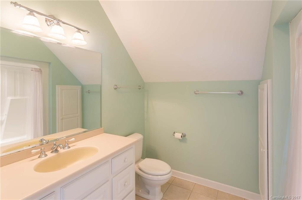 1846 Southpointe Dr - Photo 18
