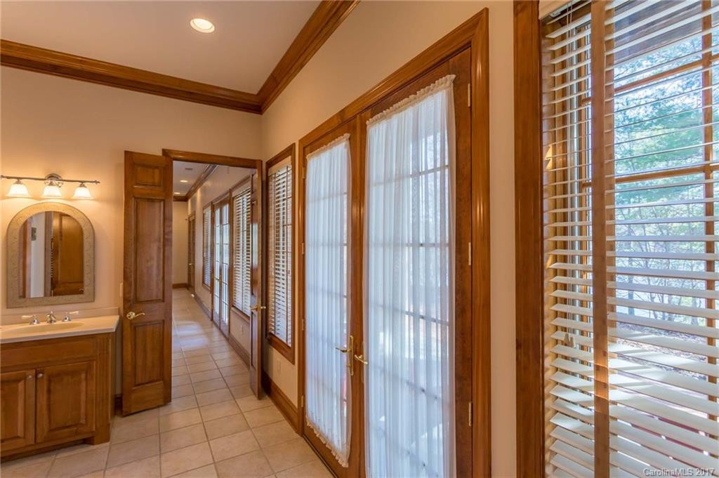 1846 Southpointe Dr - Photo 24