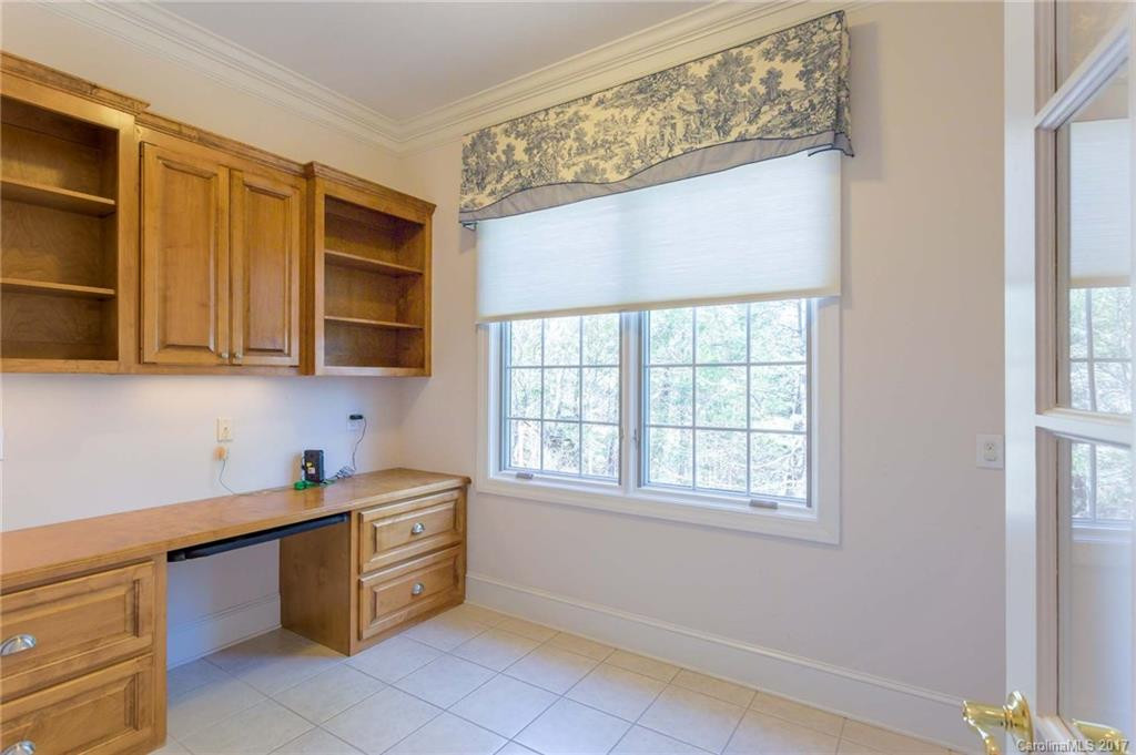 1846 Southpointe Dr - Photo 10
