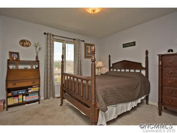 43 Westview ln. - Photo 11