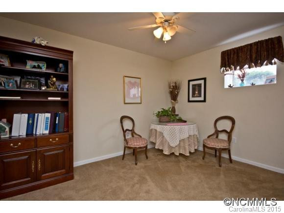 43 Westview ln. - Photo 15