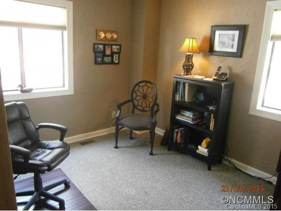 232 Friar Tuck Lane - Photo 15