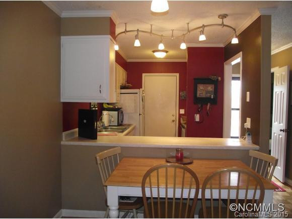 142 Colony Drive - Photo 4
