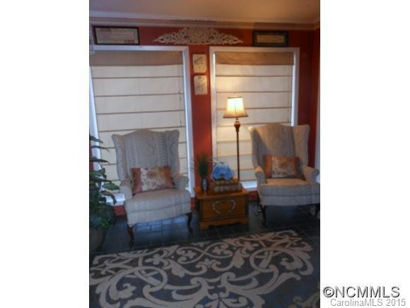 240 Ivy Drive - Photo 13