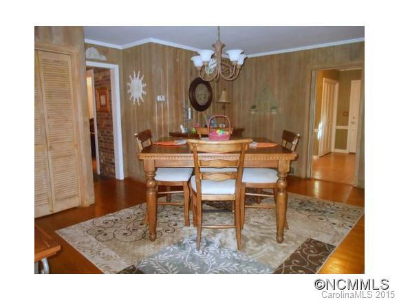 240 Ivy Drive - Photo 9