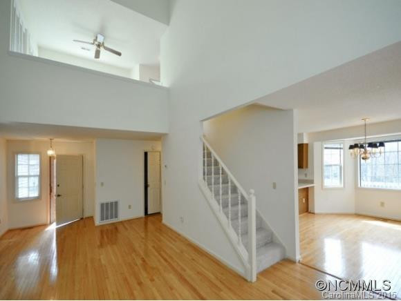 103 THISTLE KNOLL COURT - Photo 3