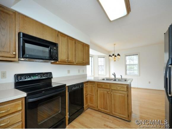 103 THISTLE KNOLL COURT - Photo 4