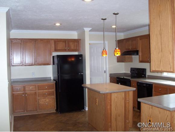 306 Stonewall Avenue - Photo 3