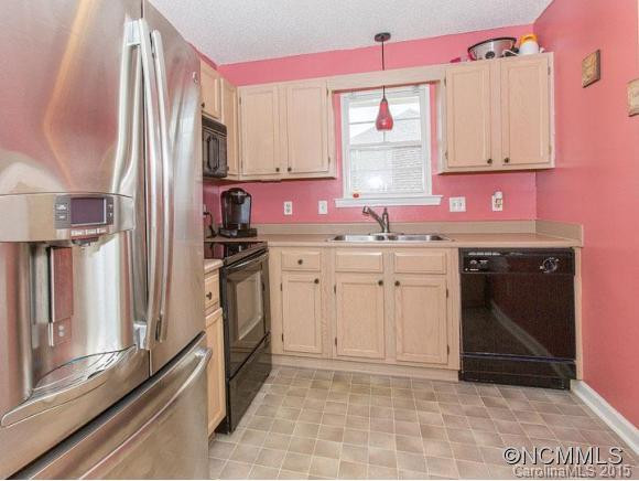 2806 Sagamore Lane - Photo 10