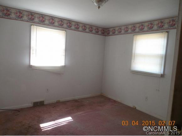 425 Clearview Drive - Photo 6