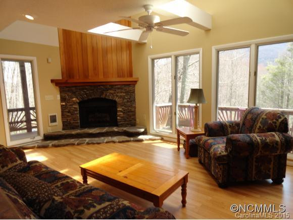 98 CREEKSIDE DRIVE - Photo 2