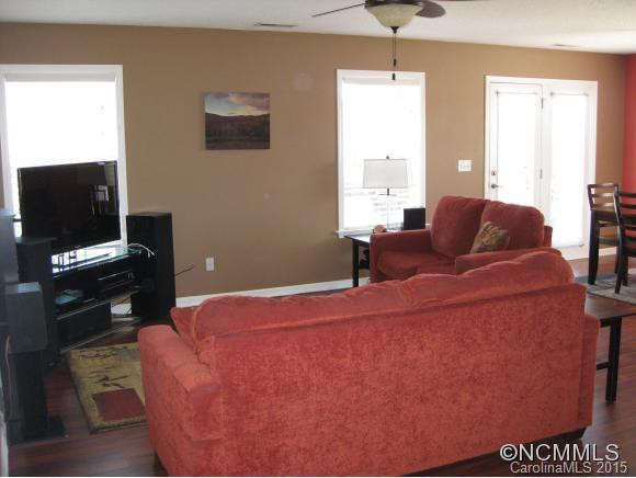 201 Yadkin Rd - Photo 2