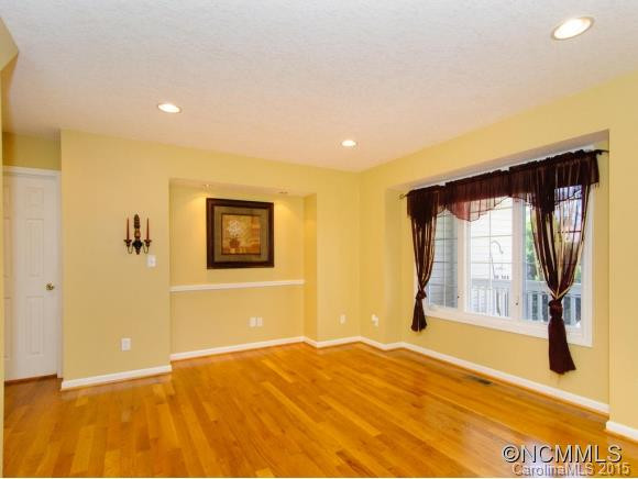 43 N. COLLEGE STREET - Photo 9