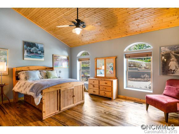 29 Crowningway Drive - Photo 17