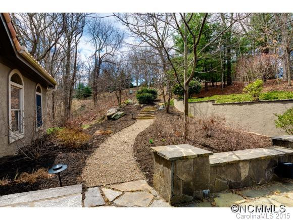 29 Crowningway Drive - Photo 21