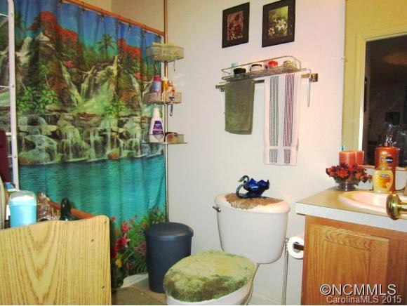 15 Caspian Way - Photo 11