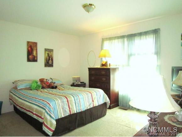 15 Caspian Way - Photo 12