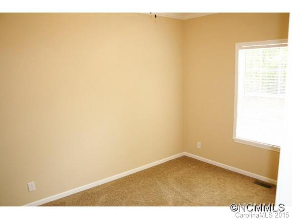 126 VIVIAN WAY - Photo 11