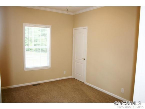 126 VIVIAN WAY - Photo 10