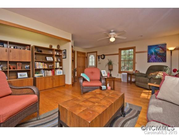 375 Green Acres Drive - Photo 5