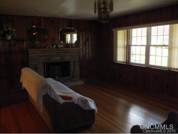 1105 Moody Farm Road - Photo 2