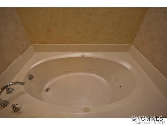 1002 Windsor Drive - Photo 12