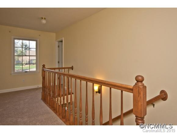 1002 Windsor Drive - Photo 9