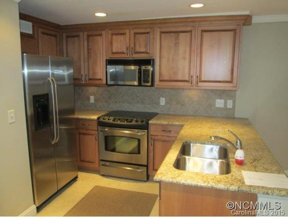 421 Bowling Park Rd - Photo 2