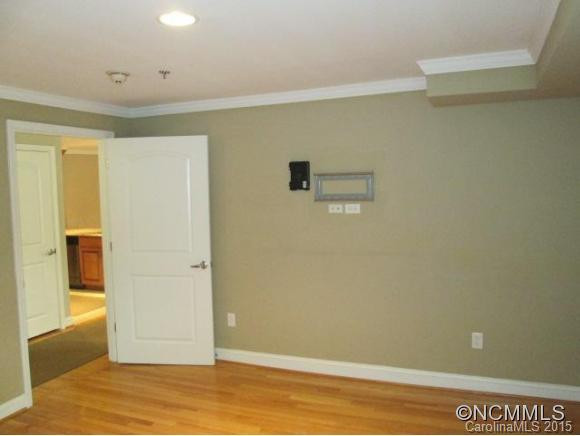 421 Bowling Park Rd - Photo 8