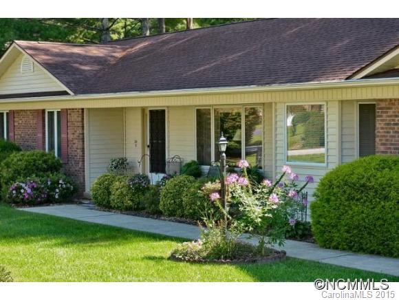 26 SAINT ANDREWS DRIVE - Photo 2