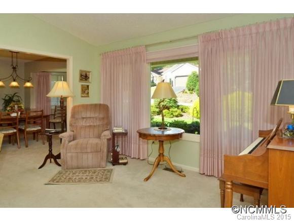 26 SAINT ANDREWS DRIVE - Photo 4