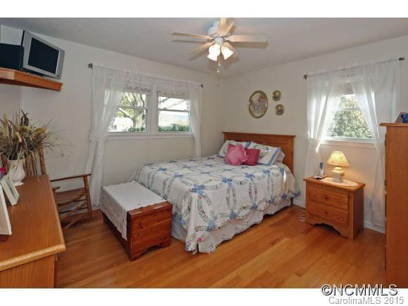 247 Woodlawn Circle - Photo 14