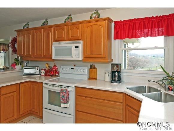 247 Woodlawn Circle - Photo 6