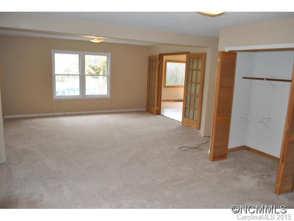 388 Ray Street - Photo 14
