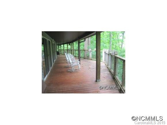 380 Flagstaff Drive - Photo 5