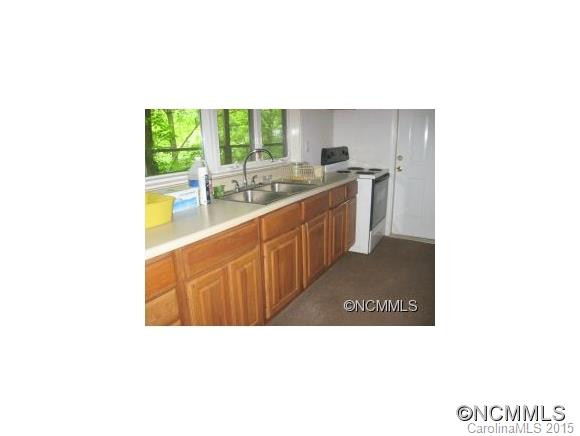 380 Flagstaff Drive - Photo 7